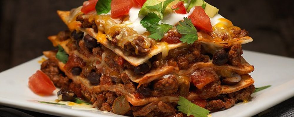 Prepare a delicious Mexican-style lasagna